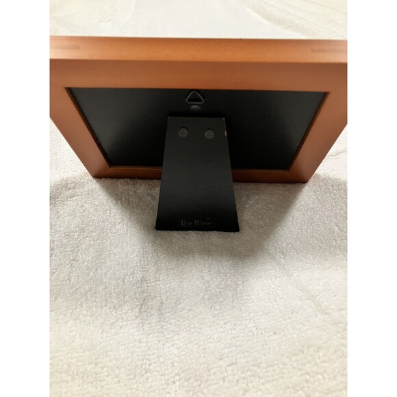 Vintage Rare Woods "Friends" Wooden Frame for 4x6 Back Stand - Picture 2 of 4